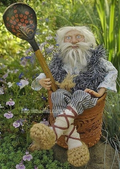 И кто придумал День угощения домового зимой? У полевика он - летом