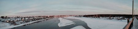 Панорама Тотьмы с моста через Сухону